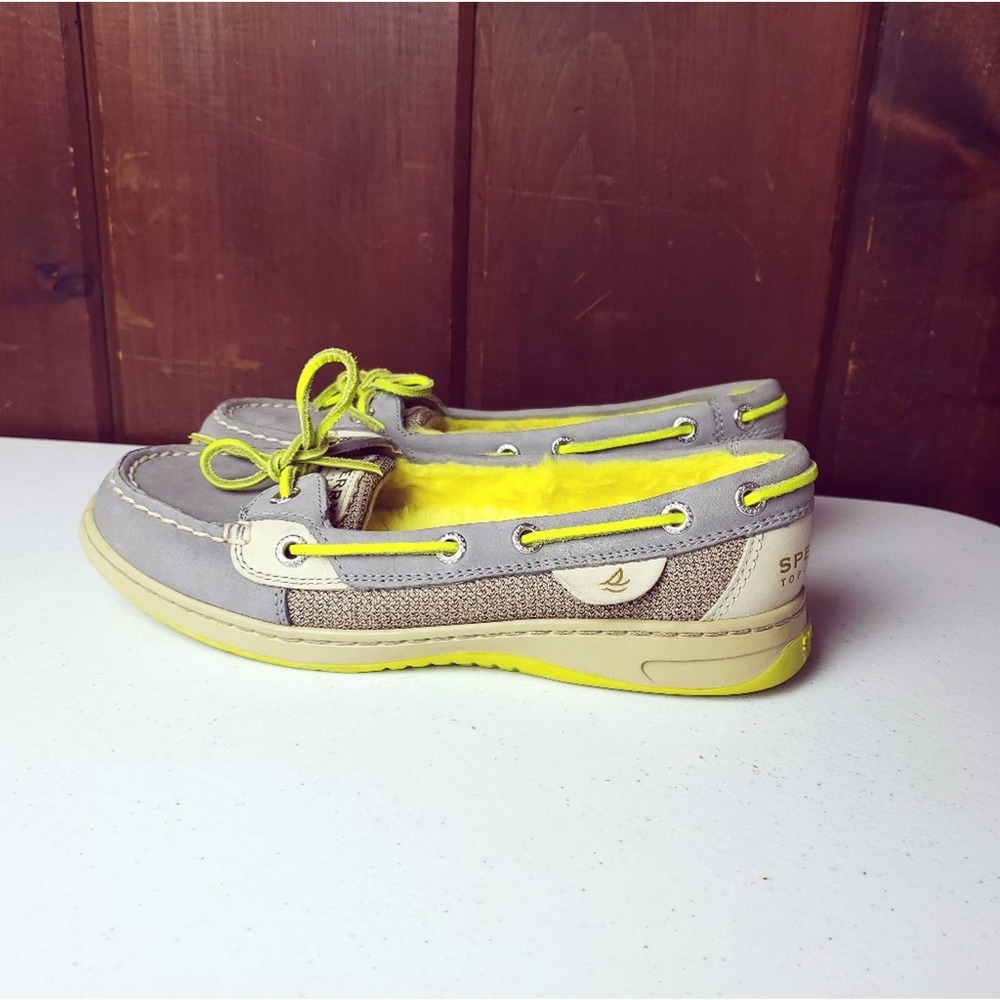 Sperry Angelfish fur lined boat shoes size 6 grey yellow women's